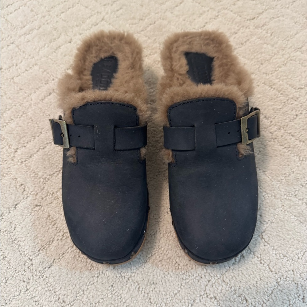 Women’s RE/DONE Clogs. Size 37.